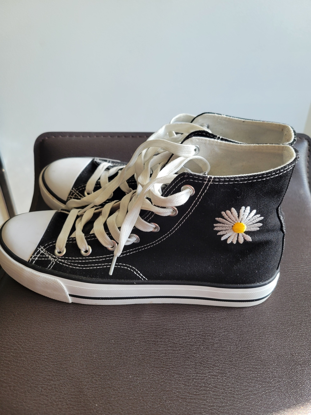 Black High-Top Sneakers with Daisy Embroidery, Size 8